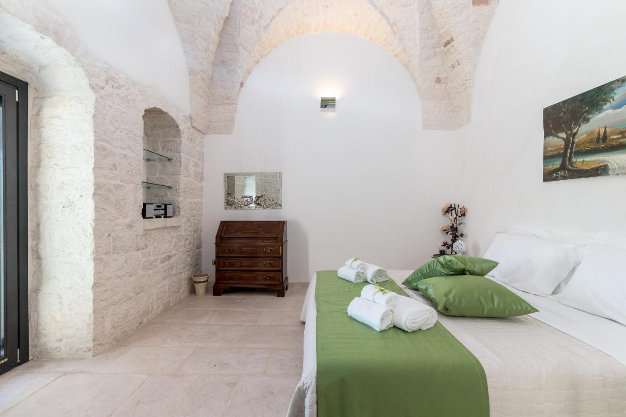 Suite Fronte Valle Чистернино Екстериор снимка
